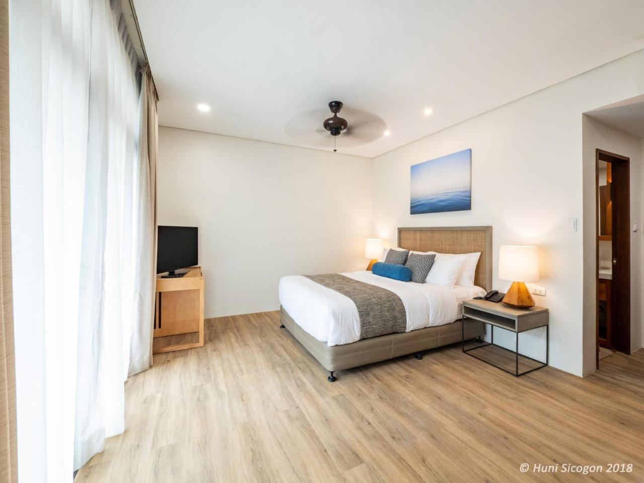 Huni Sicogon Hotel Carles Eksteriør billede